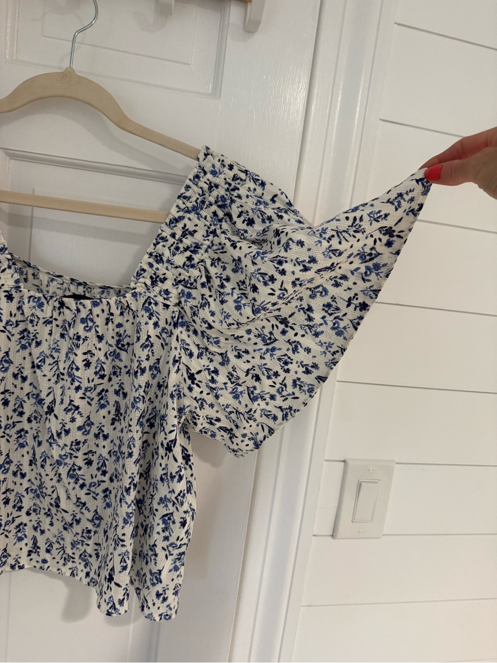 Aqua White and Blue Floral Square-Neck Puff Sleeve Top - Picture 3 of 4